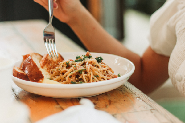 フードメニューのパスタの写真